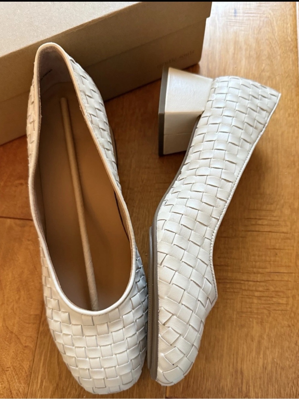 Gentle Souls LANCINE Shoes 11 Woven Stone Ivory Leather Block Heel Kenneth Cole